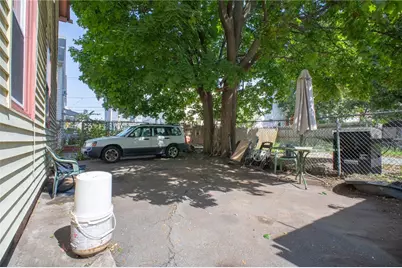 36 Hamilton Street, Providence, RI 02907 - Photo 27