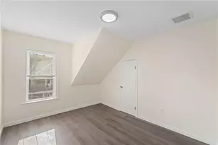 30 Allen Ave, Pawtucket, RI 02860 - Photo 11