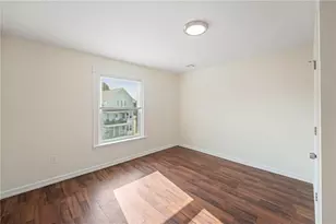 30 Allen Ave, Pawtucket, RI 02860 - Photo 9