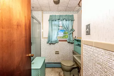 72 Point Road, Portsmouth, RI 02817 - Photo 23