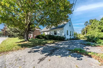 72 Point Road, Portsmouth, RI 02817 - Photo 17