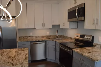 581 Central Avenue #3F, Pawtucket, RI 02861 - Photo 3
