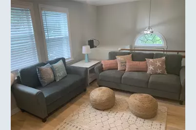 33 Van Zandt Avenue #1, Newport, RI 02840 - Photo 3