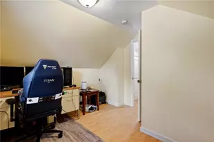 22 Larchmere Dr, East Providence, RI 02916 - Photo 29