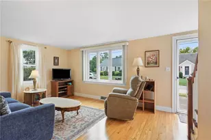 22 Larchmere Dr, East Providence, RI 02916 - Photo 11