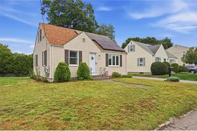 22 Larchmere Drive, East Providence, RI 02916 - Photo 3