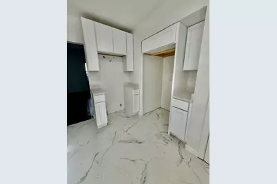 39 Marion Avenue S, Cranston, RI 02905 - Photo 11