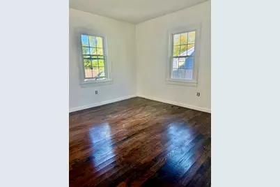 39 Marion Avenue S, Cranston, RI 02905 - Photo 5
