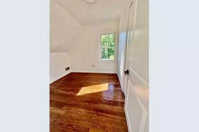 39 Marion Avenue S, Cranston, RI 02905 - Photo 17