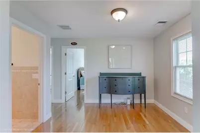 17 Clinton Street, Newport, RI 02840 - Photo 17