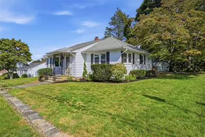 250 East View Avenue, Cranston, RI 02920 - Photo 3