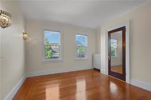 350 Broadway, Newport, RI 02840 - Photo 31