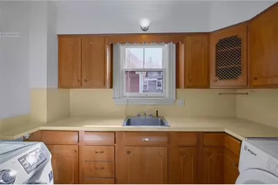 350 Broadway, Newport, RI 02840 - Photo 37