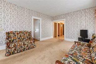 105 Dorman Ave, North Providence, RI 02904 - Photo 9