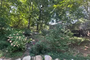 85 Shattock Ave, Warwick, RI 02886 - Photo 31