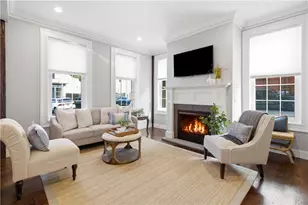 44 Bradford St, Bristol, RI 02809 - Photo 3