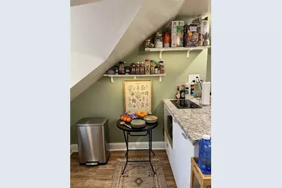 15 Monticello Street #A, Providence, RI 02904 - Photo 5