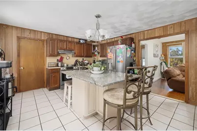 14 Border Street, West Warwick, RI 02893 - Photo 25