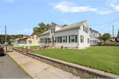14 Border Street, West Warwick, RI 02893 - Photo 3
