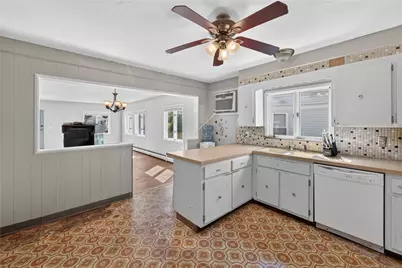 27 Ferncrest Boulevard, North Providence, RI 02911 - Photo 5