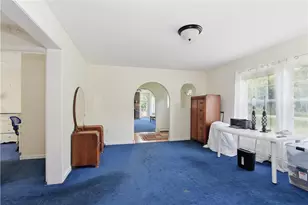 2037 Crandall Rd, Tiverton, RI 02878 - Photo 19