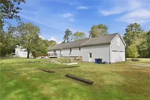 2037 Crandall Rd, Tiverton, RI 02878 - Photo 3