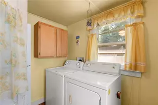 51 Underwood Ln, Middletown, RI 02842 - Photo 23