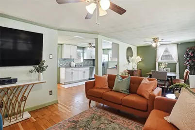 22 Pennsylvania Avenue, Warren, RI 02885 - Photo 3