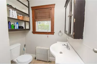 556 East Main Road, Middletown, RI 02842 - Photo 17