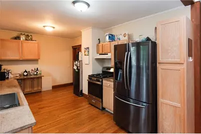 556 East Main Road, Middletown, RI 02842 - Photo 13