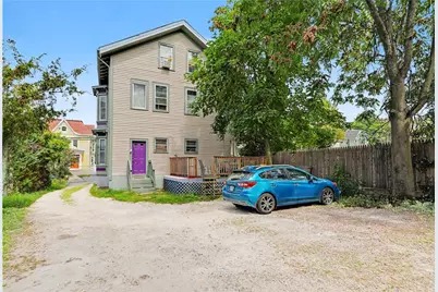 75 Doyle Avenue, Providence, RI 02906 - Photo 3