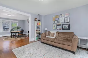 249 8th St, Providence, RI 02906 - Photo 11