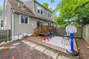 249 8th St, Providence, RI 02906 - Photo 5