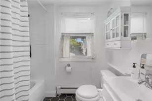 249 8th St, Providence, RI 02906 - Photo 19
