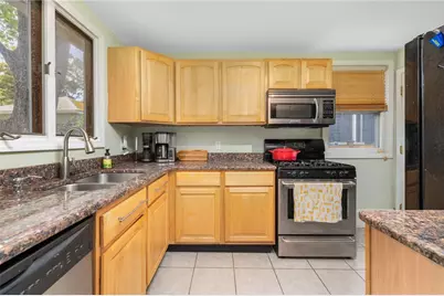249 8th Street #2, Providence, RI 02906 - Photo 13