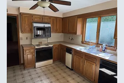 80 Hollyhock Drive, Cranston, RI 02920 - Photo 21