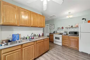 84 Doyle Ave, Providence, RI 02906 - Photo 13