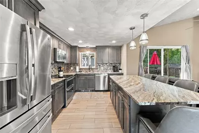 112 Shady Hill Drive, West Warwick, RI 02893 - Photo 3