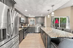 112 Shady Hill Dr, West Warwick, RI 02893 - Photo 3