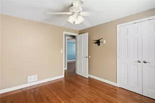 20 Moswansicut Dr, Johnston, RI 02919 - Photo 23