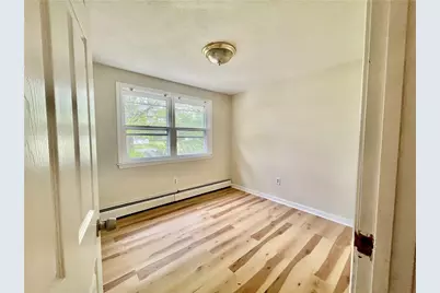 1069 Green End Avenue, Middletown, RI 02842 - Photo 9