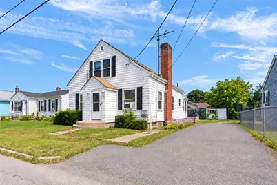 147 Bloodgood Street, Pawtucket, RI 02861 - Photo 3