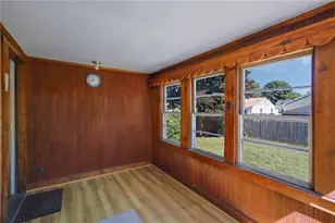 147 Bloodgood St, Pawtucket, RI 02861 - Photo 21