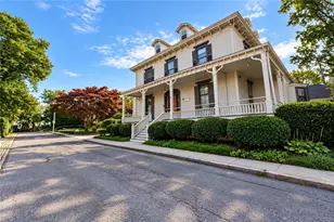 9 Whitfield Pl, Newport, RI 02840 - Photo 1