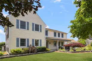 27 Oceanview Dr, Middletown, RI 02842 - Photo 3
