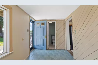 499 Park Avenue, Portsmouth, RI 02871 - Photo 7