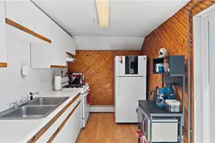 499 Park Ave, Portsmouth, RI 02871 - Photo 29