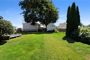 499 Park Ave, Portsmouth, RI 02871 - Photo 5