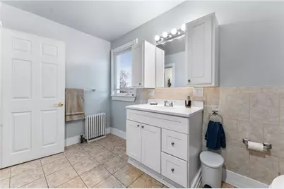34 Kent Avenue, East Providence, RI 02914 - Photo 35