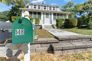 148 Grand View Dr, Warwick, RI 02886 - Photo 9